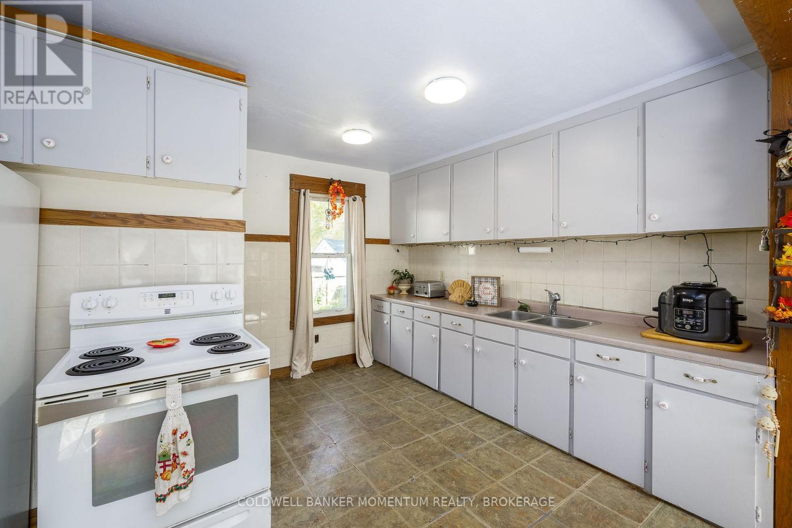 5542 HIGHLAND AVENUE - 15