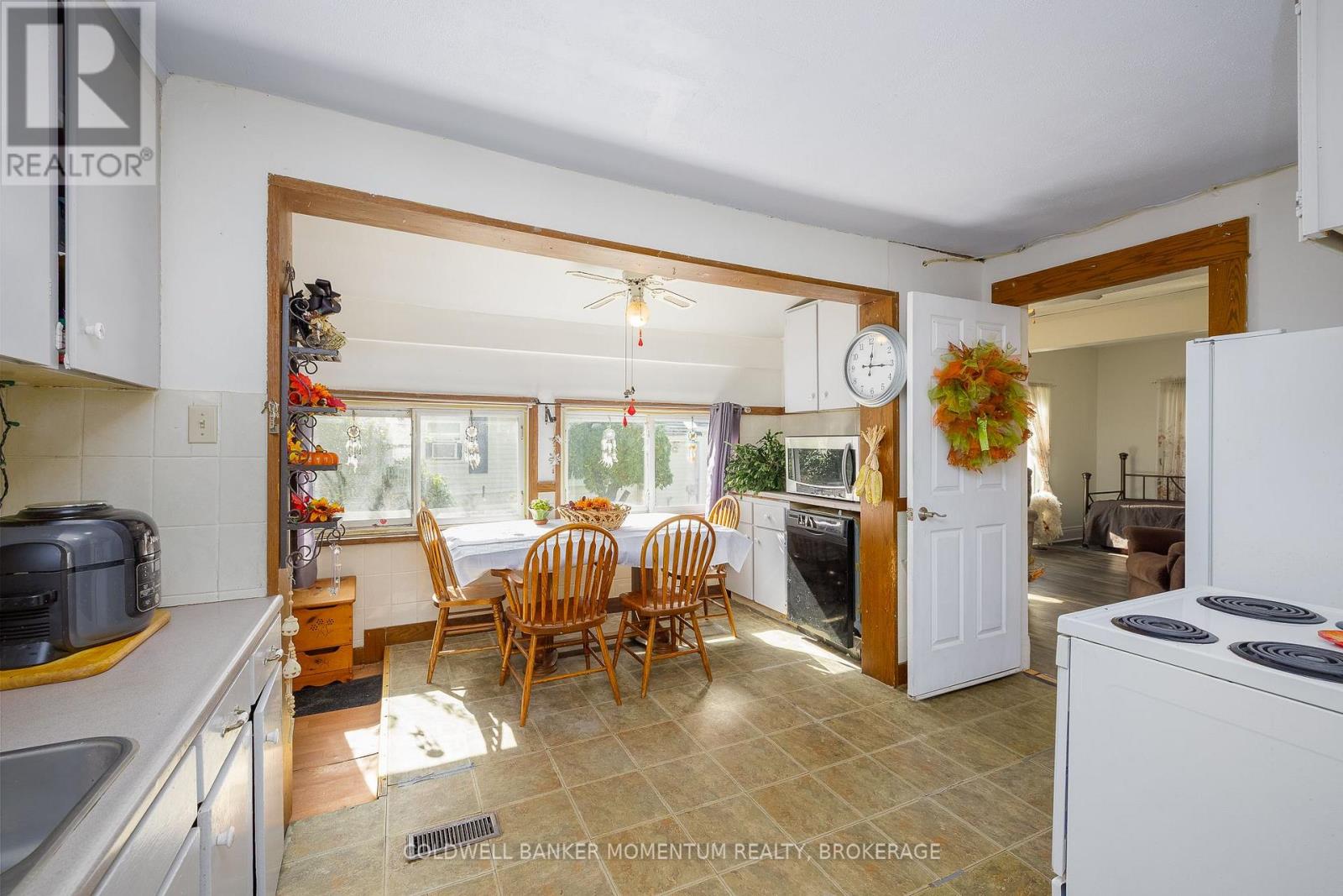 5542 Highland Avenue — photo 17