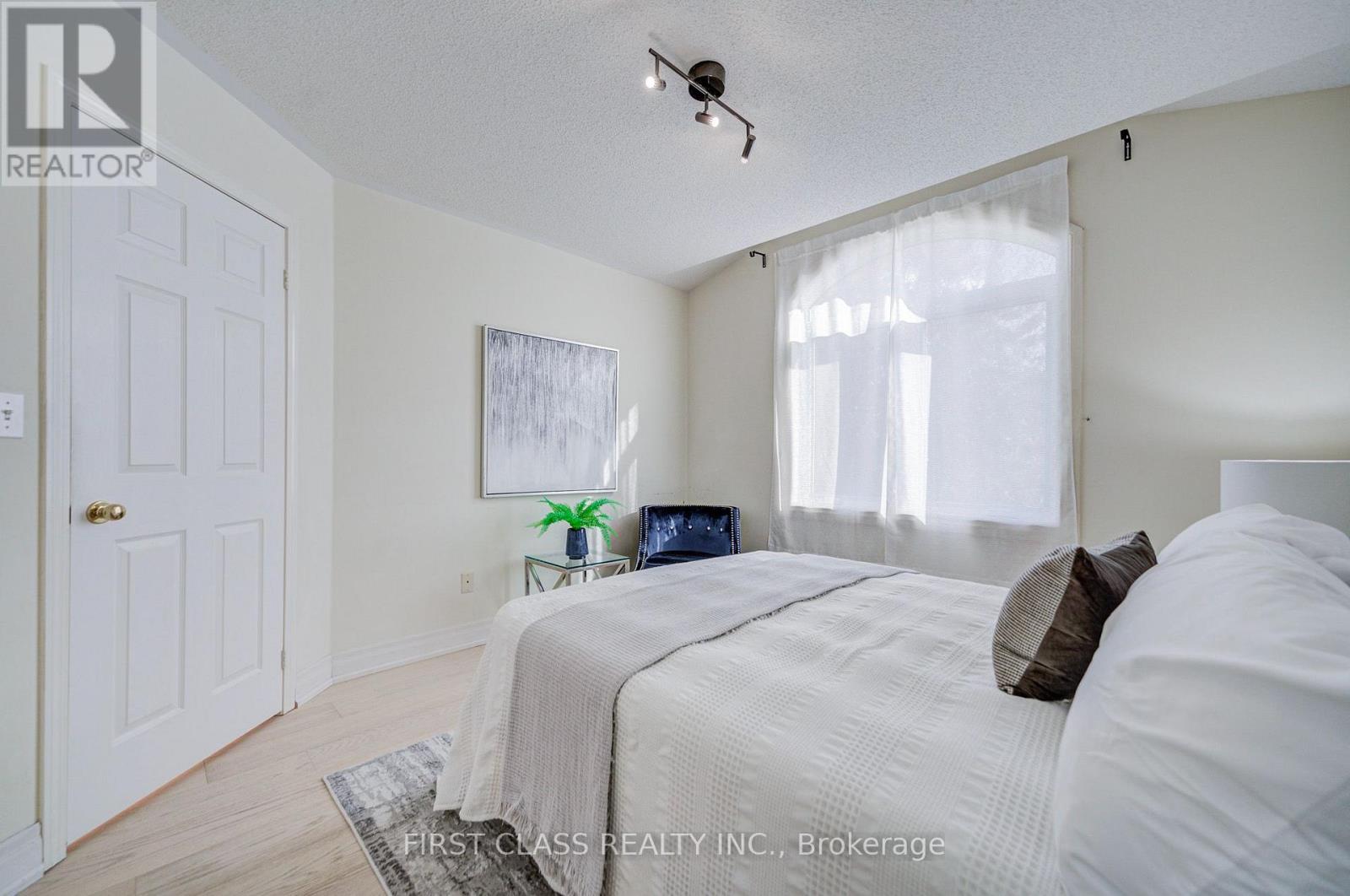 68 DRAWBRIDGE DRIVE - 29