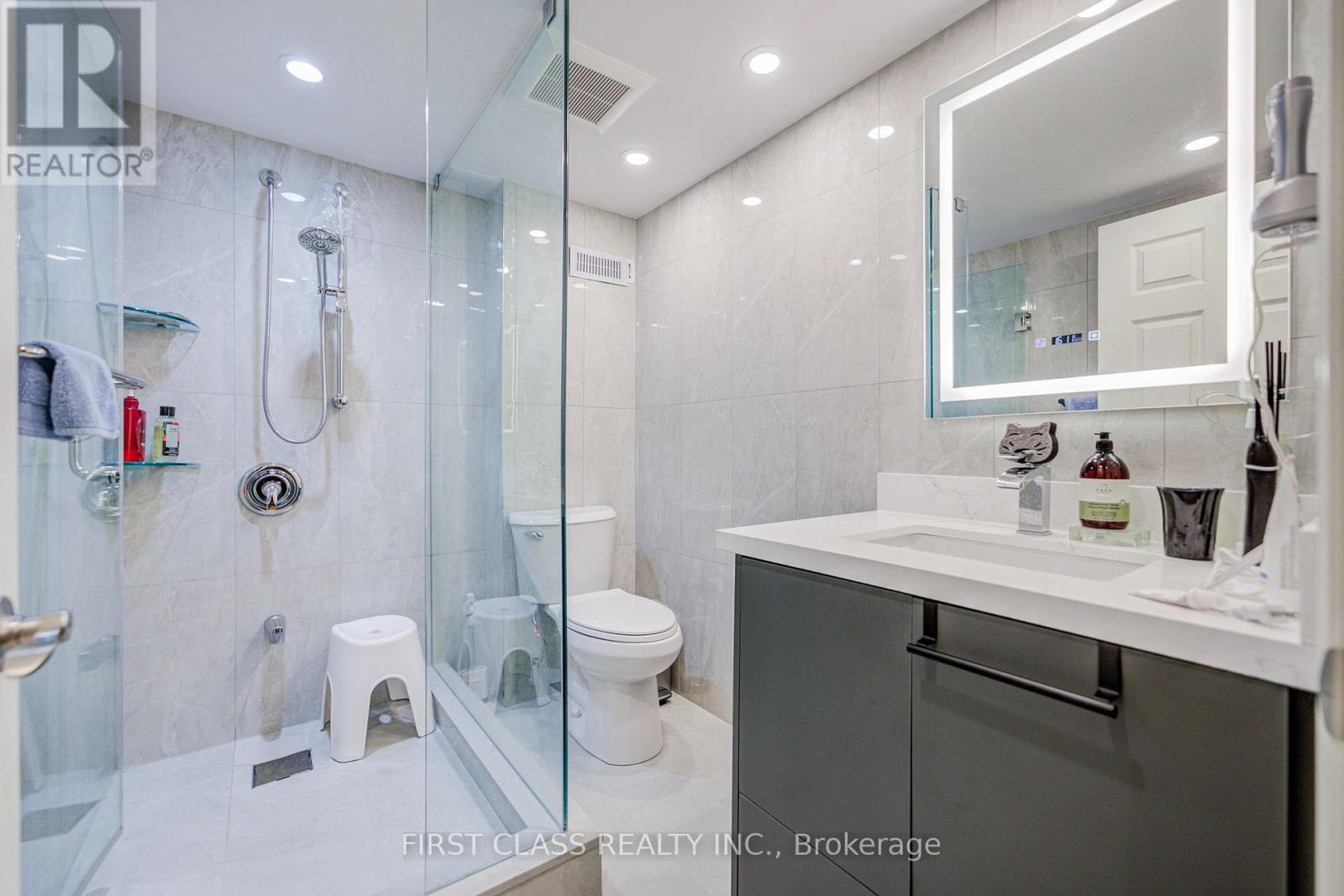 68 Drawbridge Drive, Markham, ON photo 44