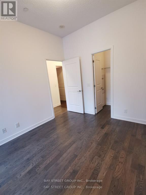 9191 Yonge Street — photo 13
