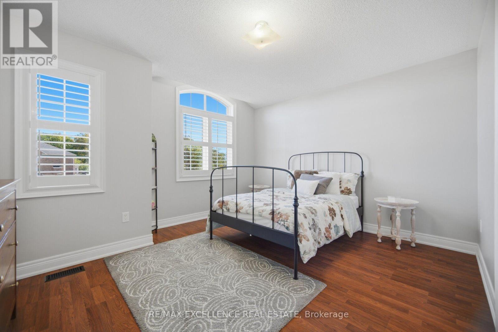 13 SAGE MEADOW CRESCENT - 24