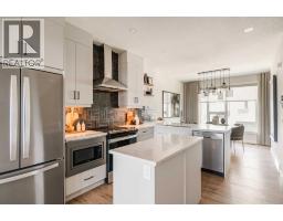 708 Sovereign Common SW - photo 6