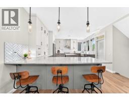 209 SANDPIPER Boulevard - photo 15