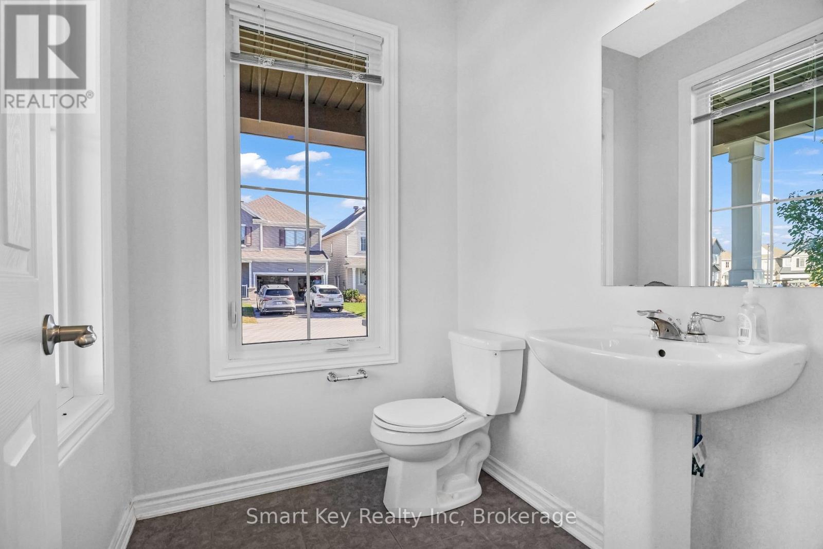 425 APHELION CRESCENT - 14