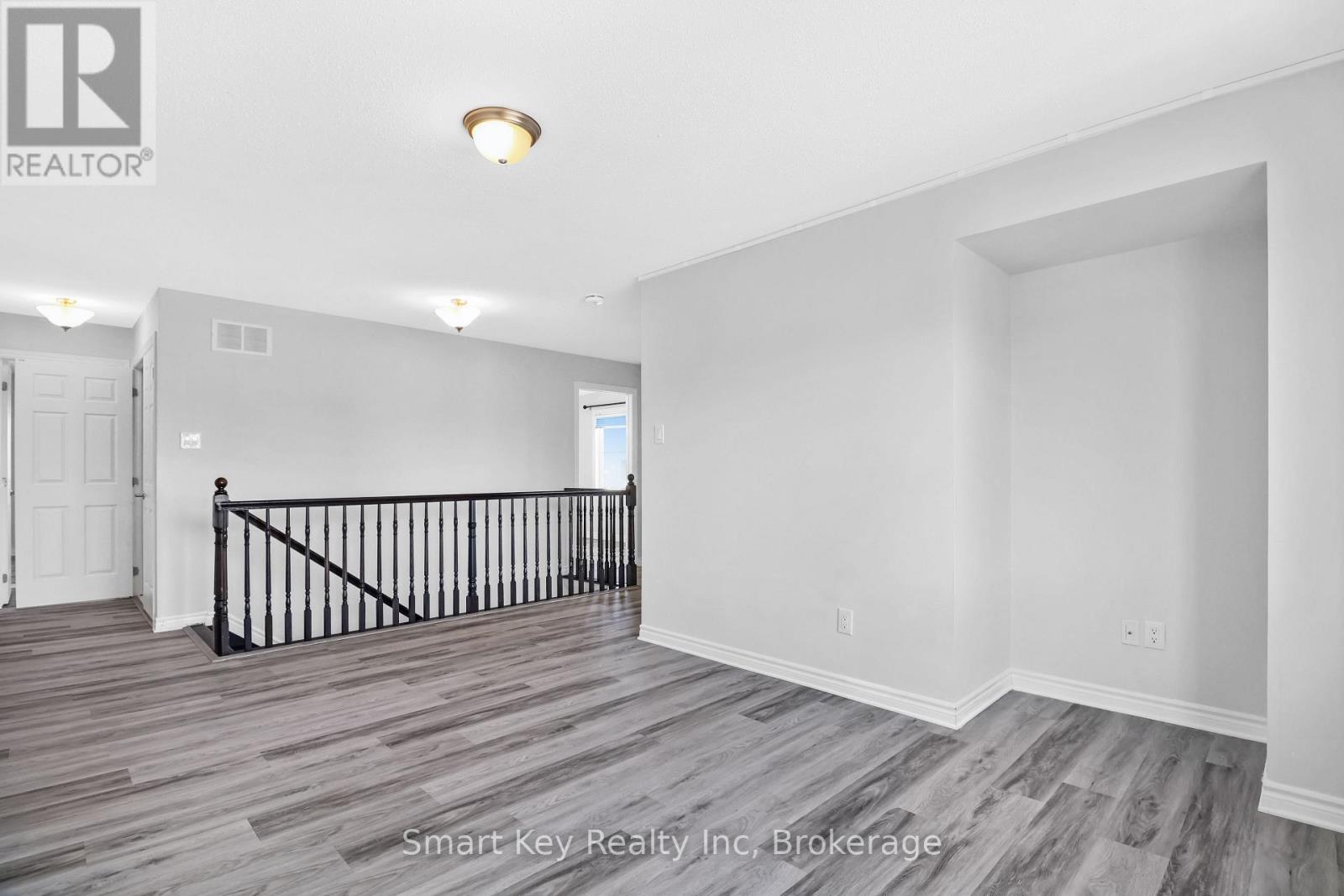 425 Aphelion Crescent — photo 21