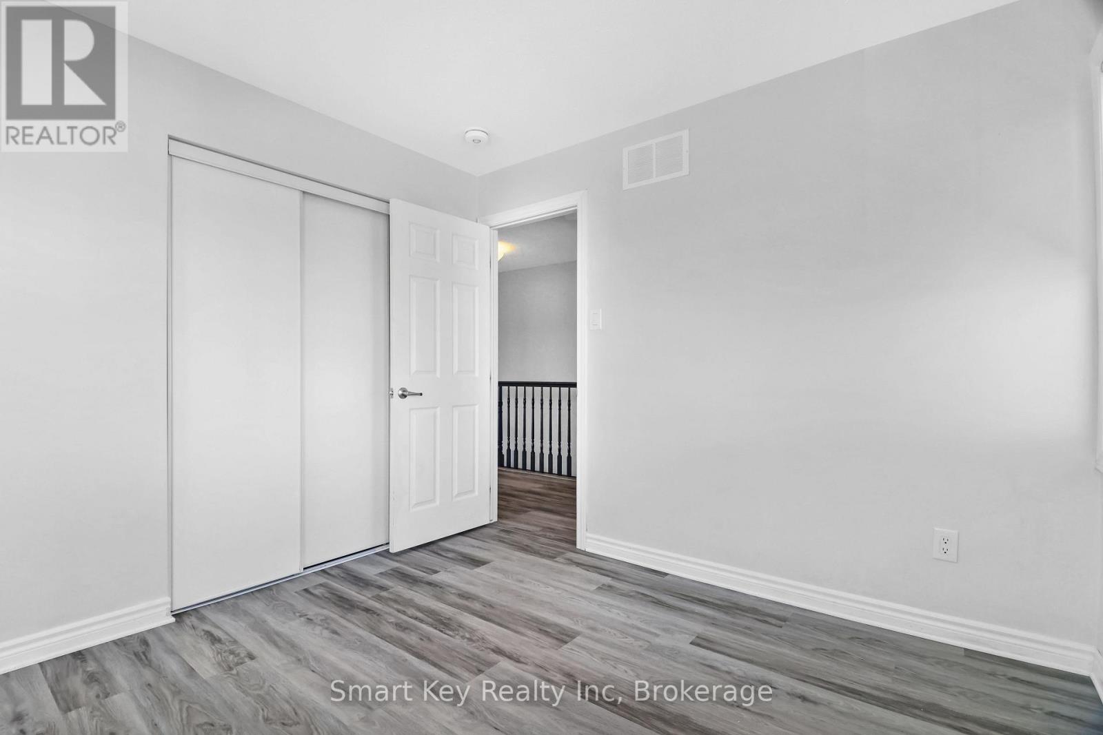425 Aphelion Crescent — photo 27
