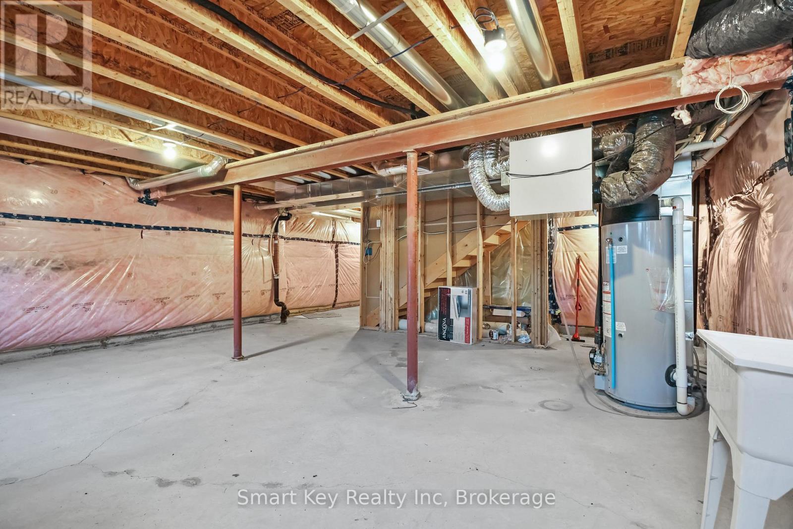 425 Aphelion Crescent — photo 29