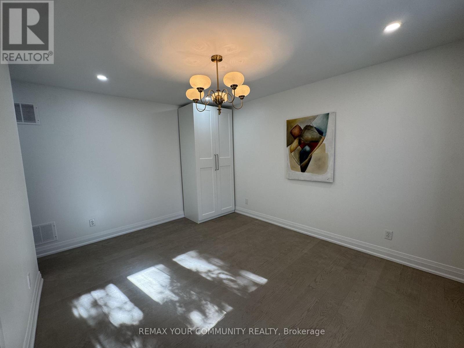 2063 Waters Edge Drive — photo 21