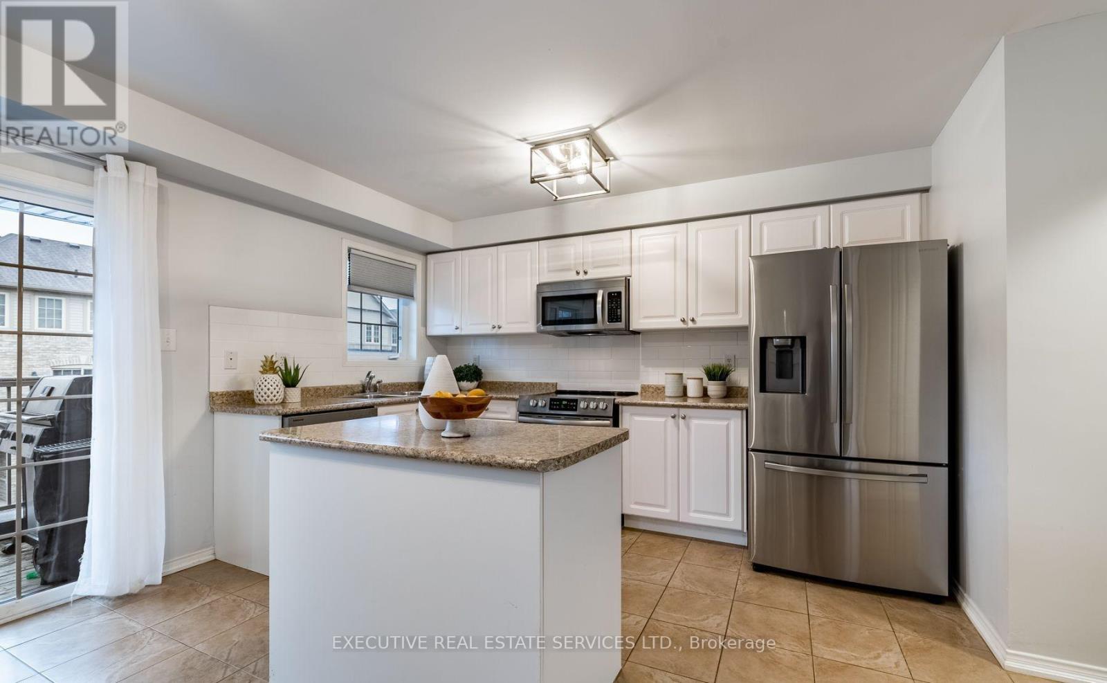 495 ROSSLAND ROAD E, Ajax (Central East) — photo 4