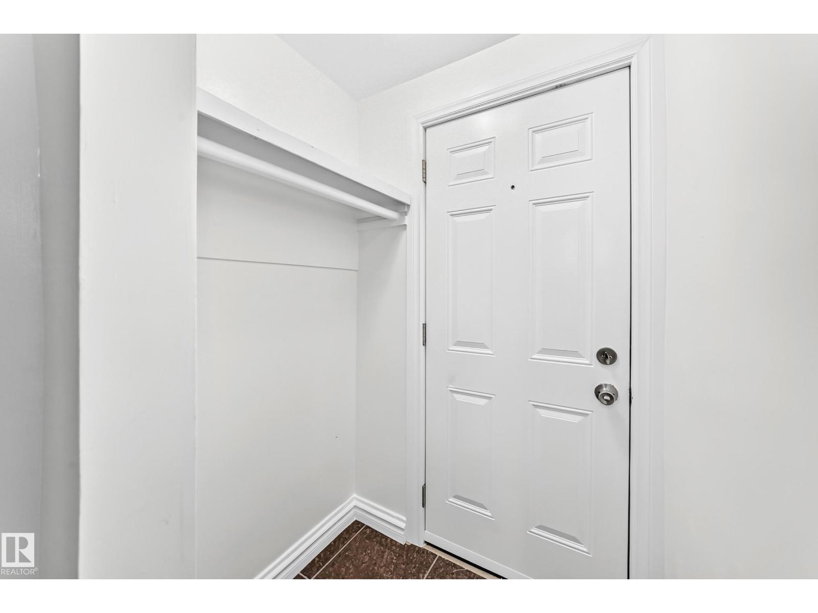 11014 95 ST NW - 5