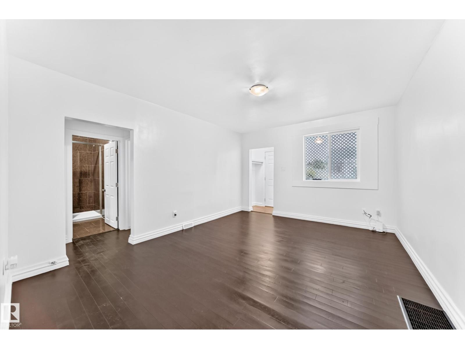 11014 95 ST NW - 14