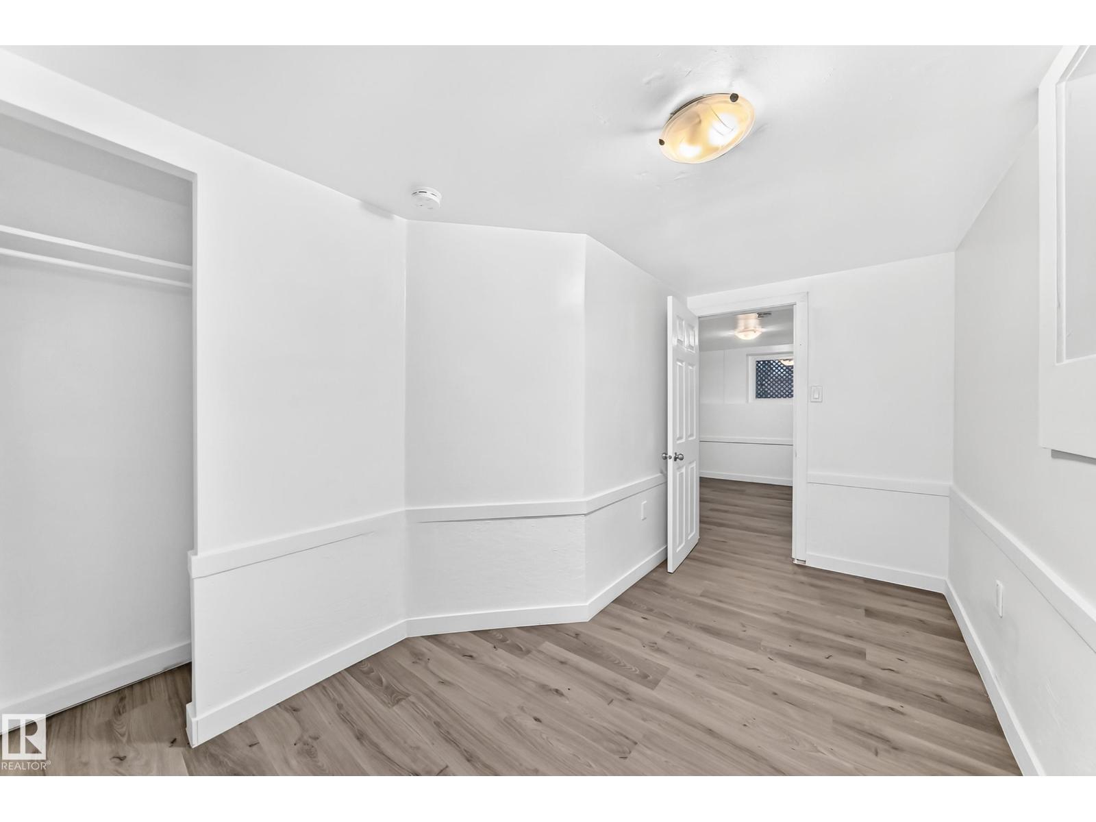 11014 95 ST NW - 34