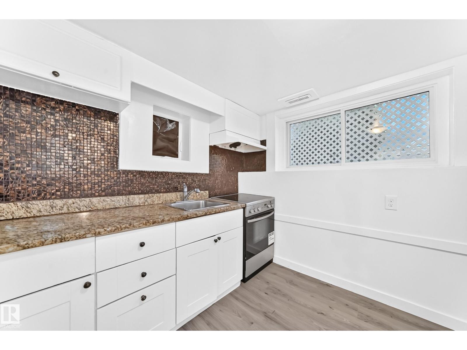 11014 95 ST NW - 25