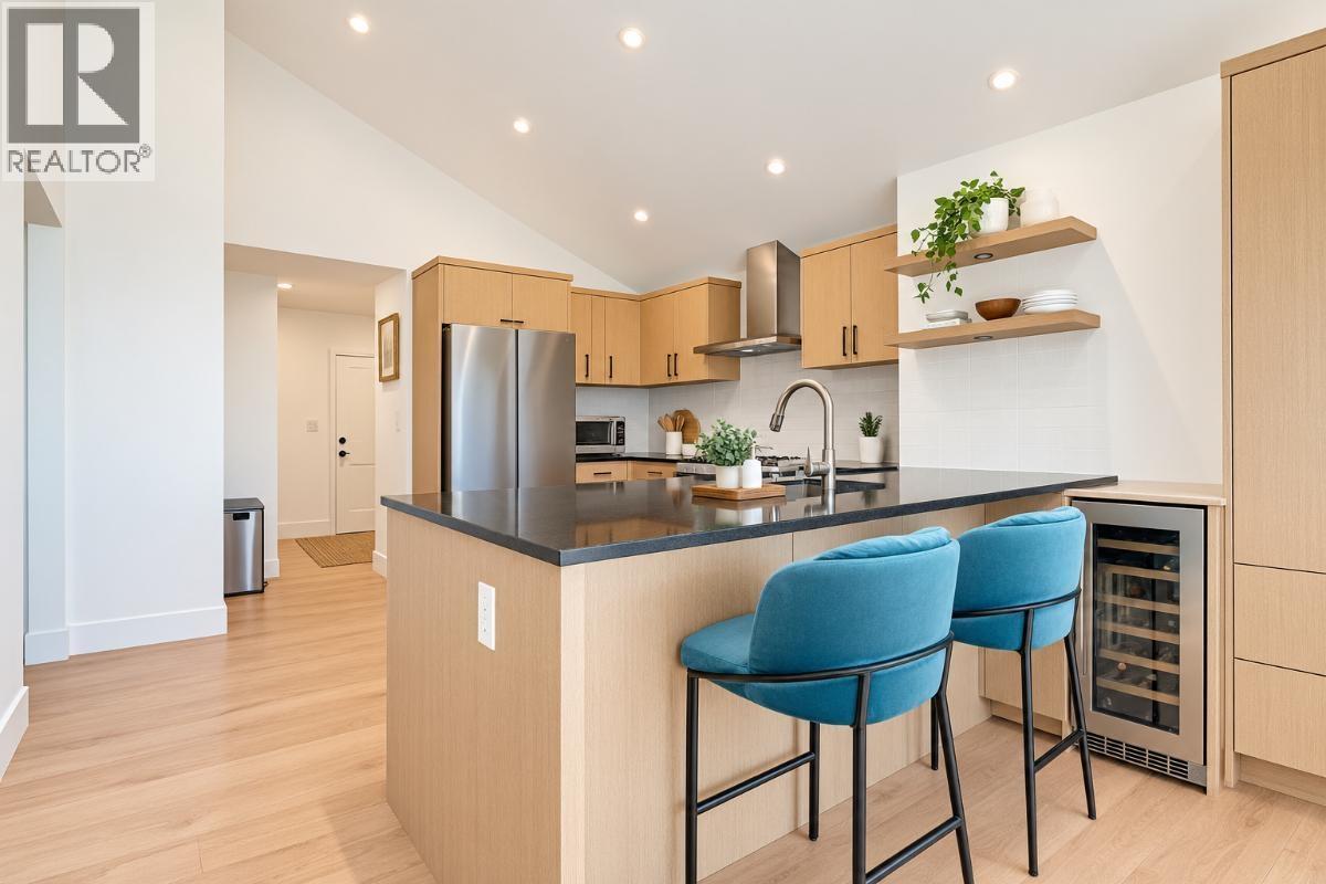 1115 GROVELAND COURT, West Vancouver - Image 1