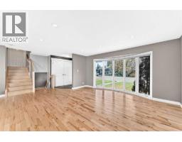 912 Lake Arrow Way Se, Calgary, AB T2J3C3 Photo 13