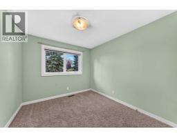 912 Lake Arrow Way Se, Calgary, AB T2J3C3 Photo 23