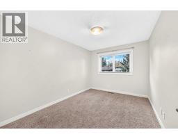 912 Lake Arrow Way Se, Calgary, AB T2J3C3 Photo 25