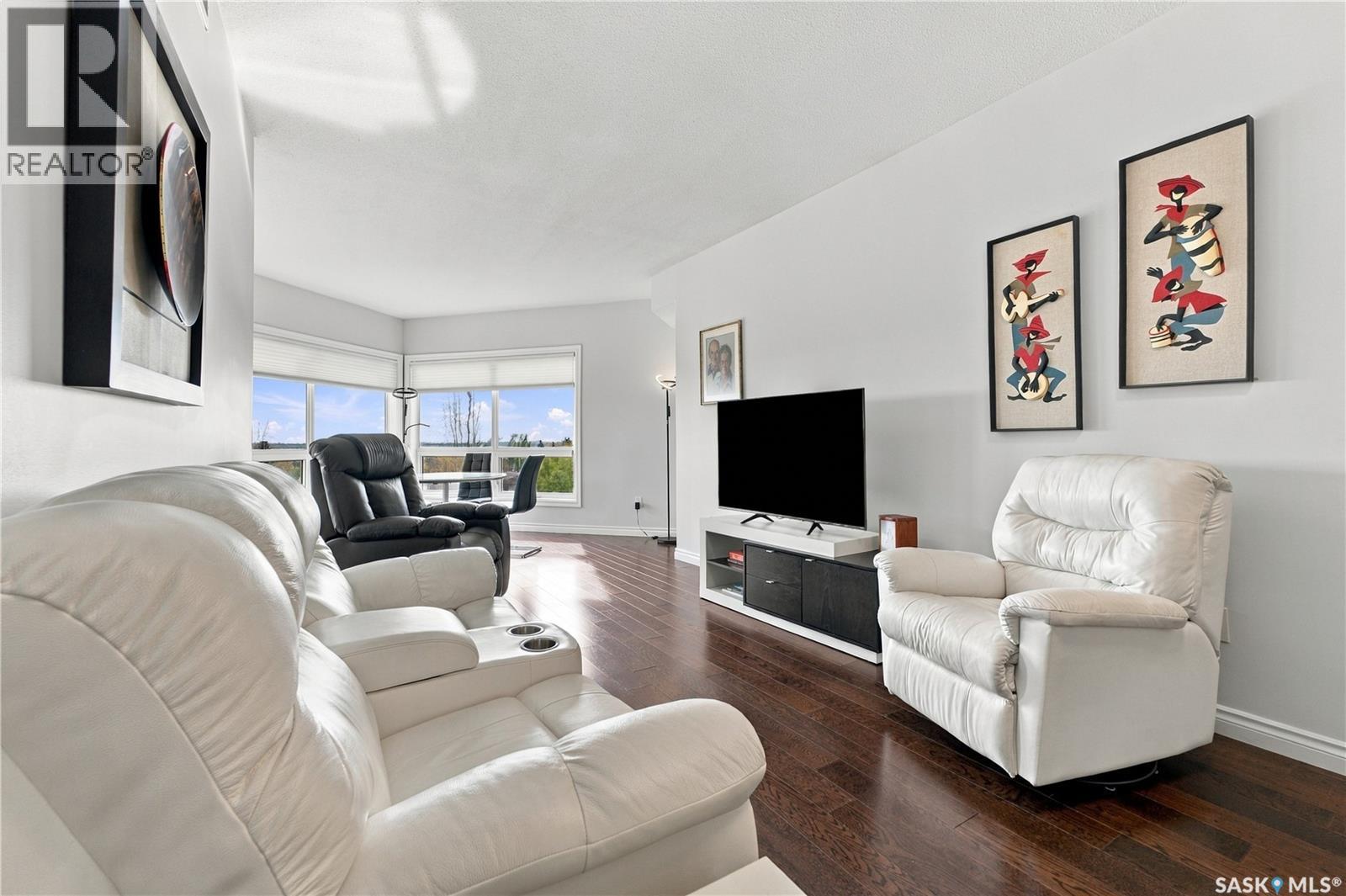 #404 227 Pinehouse DRIVE - 13