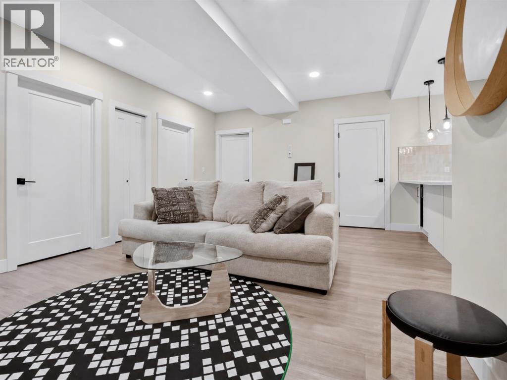 1931 62 Avenue SE - 30