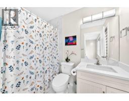 5pc Bathroom - 260 Corner Meadows Manor Ne, Calgary, AB T3N1J7 Photo 12