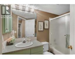 215, 10 Sierra Morena Mews SW - photo 16