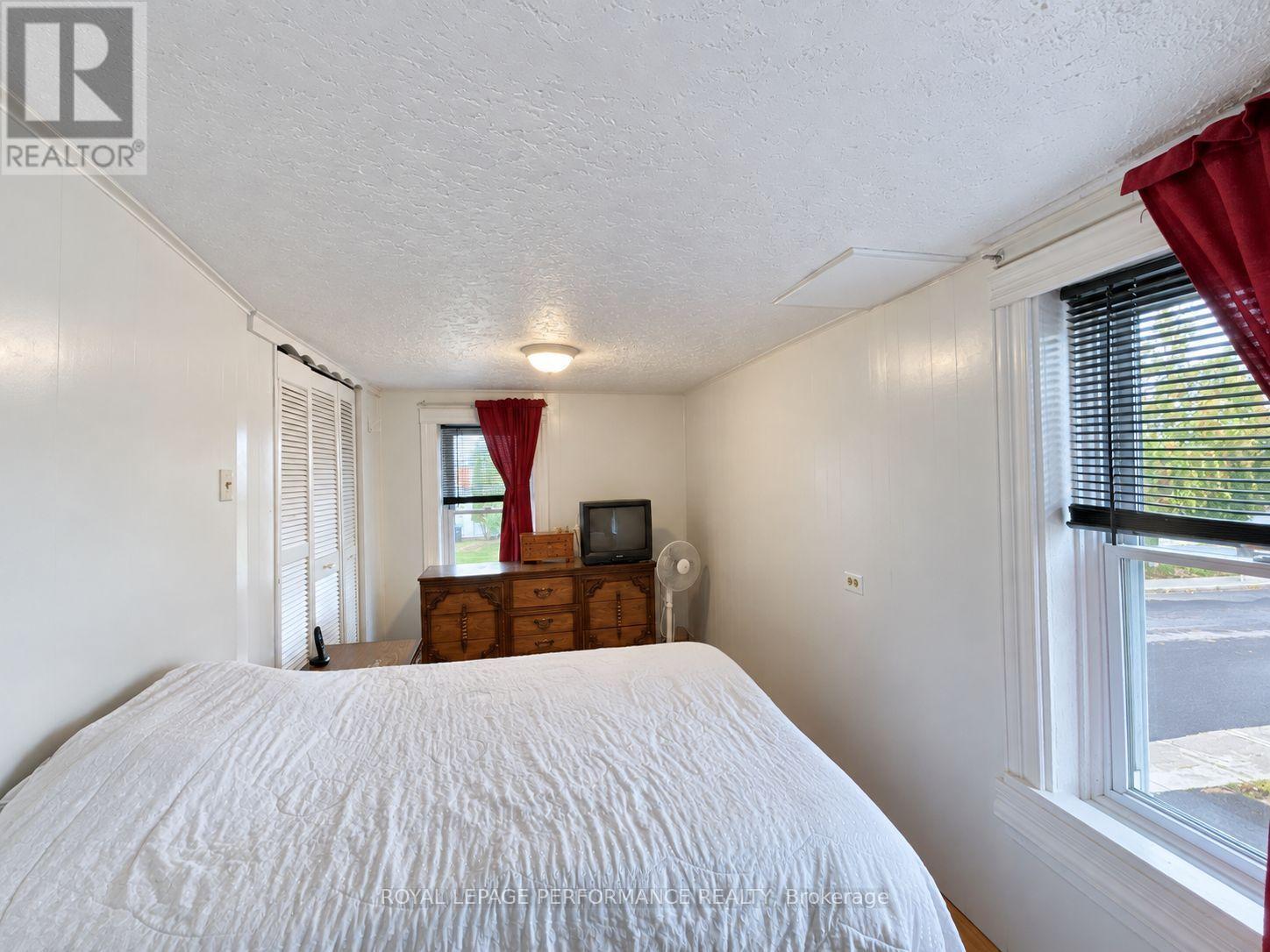 232 REGENT STREET - 13