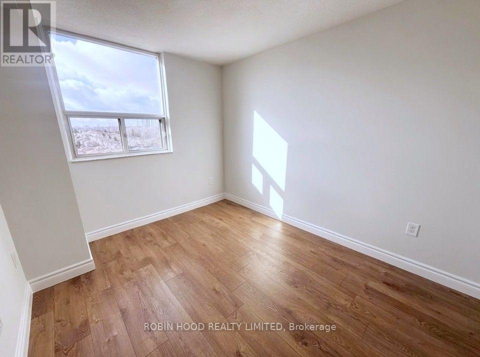 #1001 355 RATHBURN ROAD E - 12