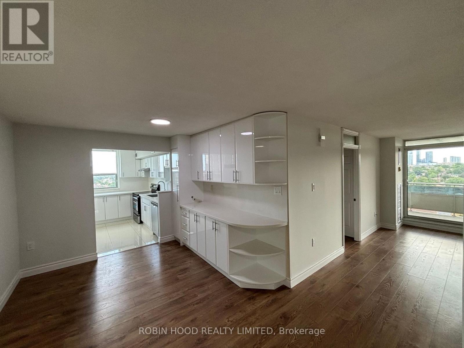 #1001 355 RATHBURN ROAD E - 7