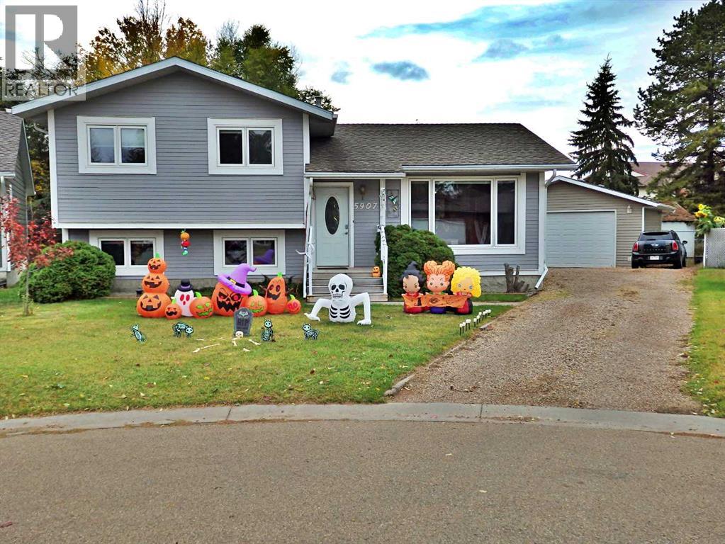 5907 51 Avenue - 1