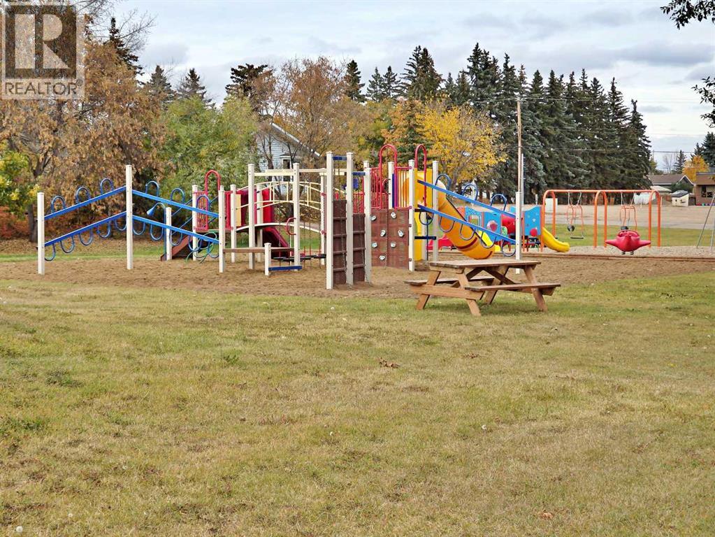 5907 51 Avenue - 6