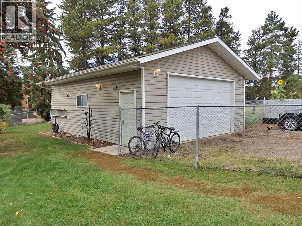 5907 51 Avenue - 2