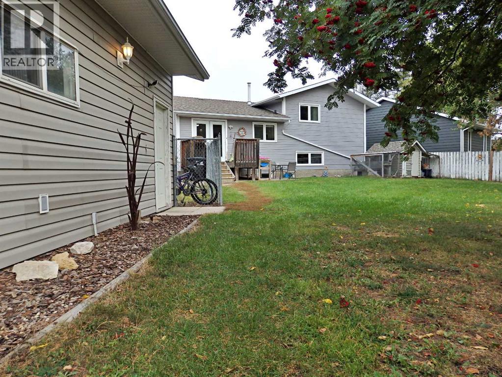 5907 51 Avenue - 37