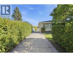 436 Arlington Drive SE - photo 2