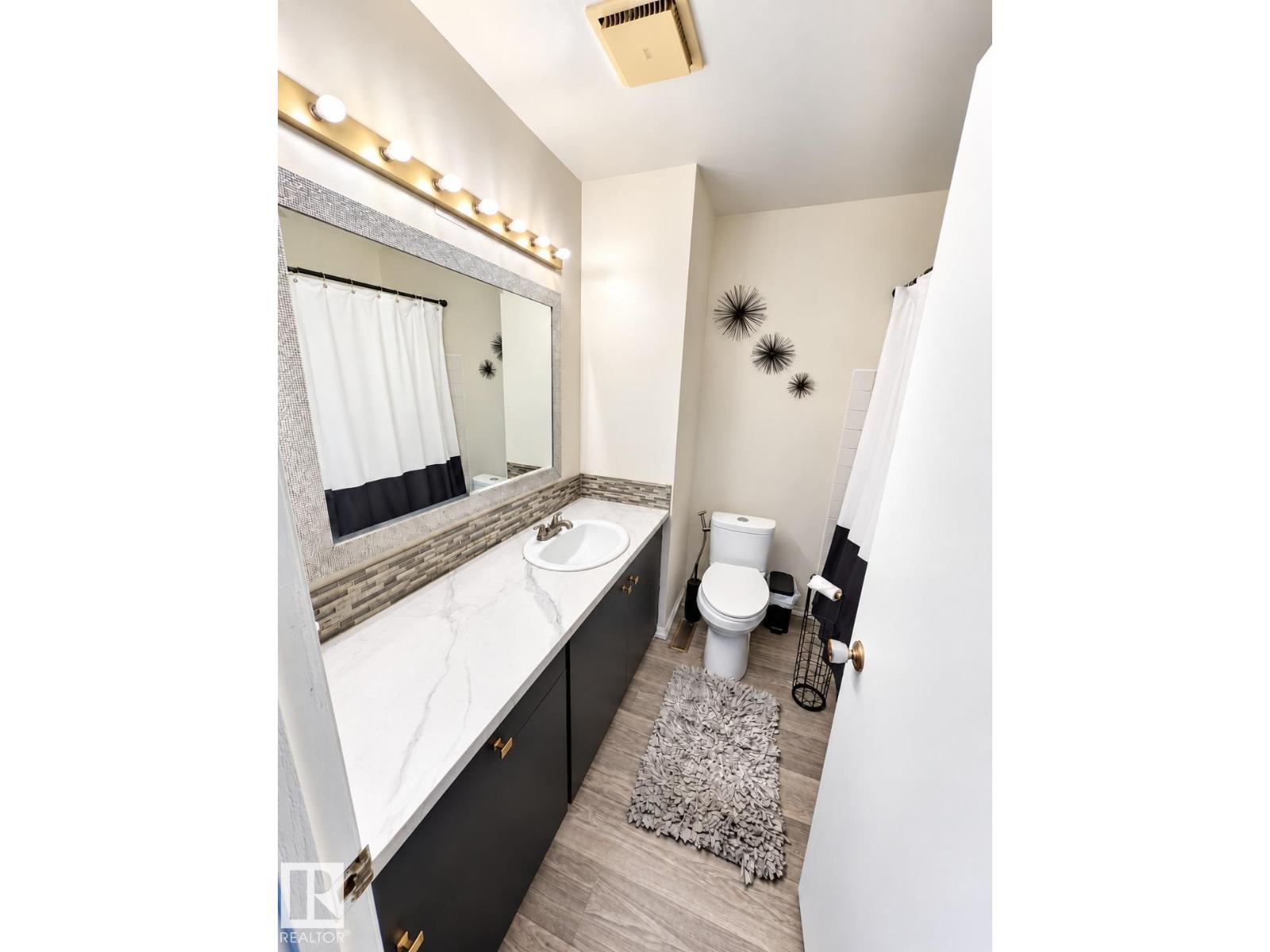 12034 25 Ave NW - 13
