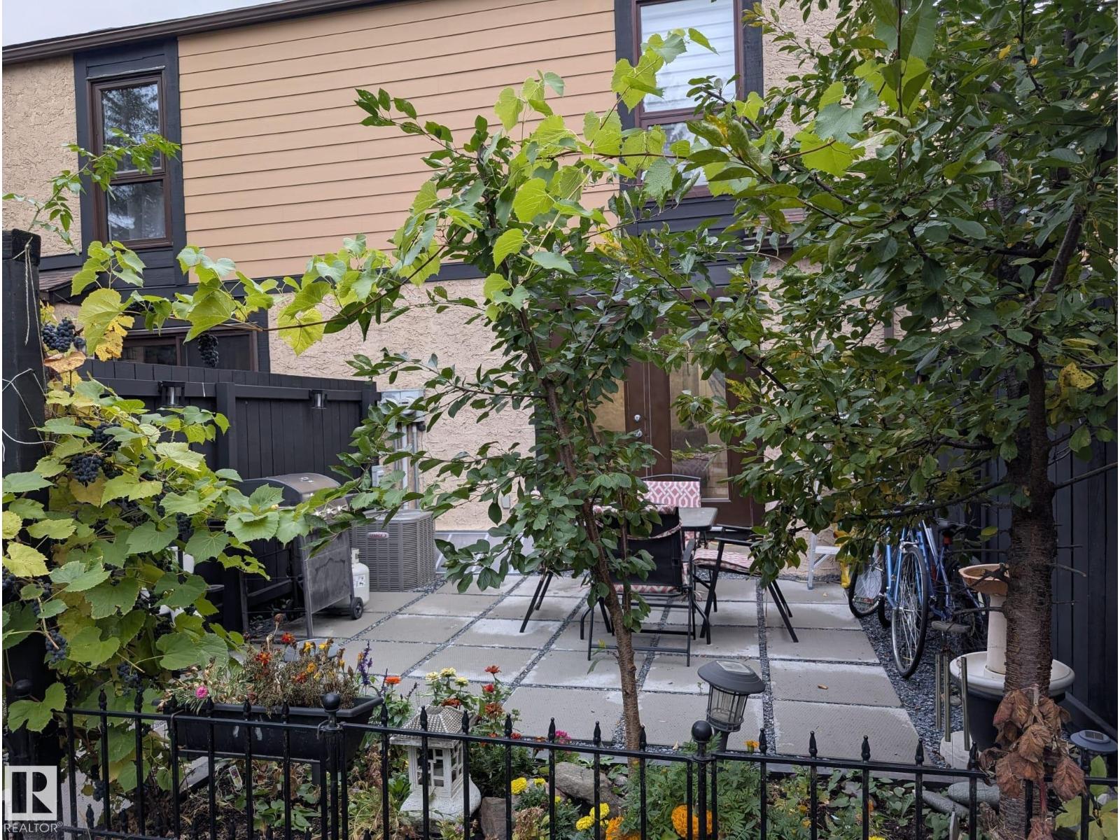12034 25 Ave NW - Image 19