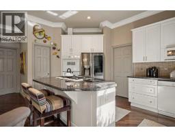 39 Baycrest Court SW - photo 22