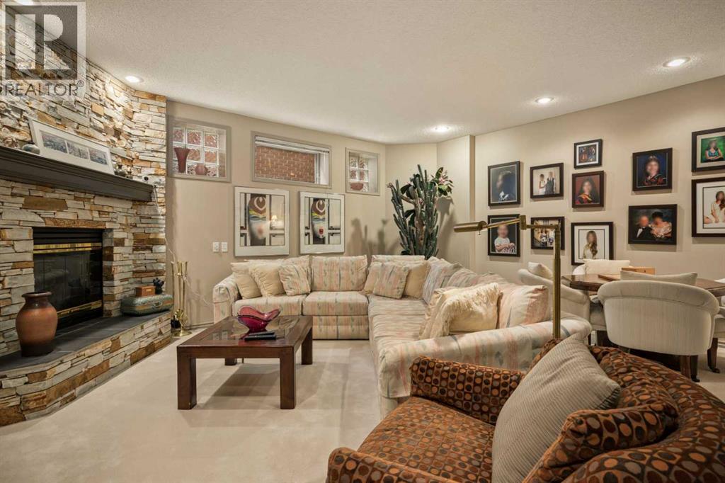 39 Baycrest Court SW - Image 31