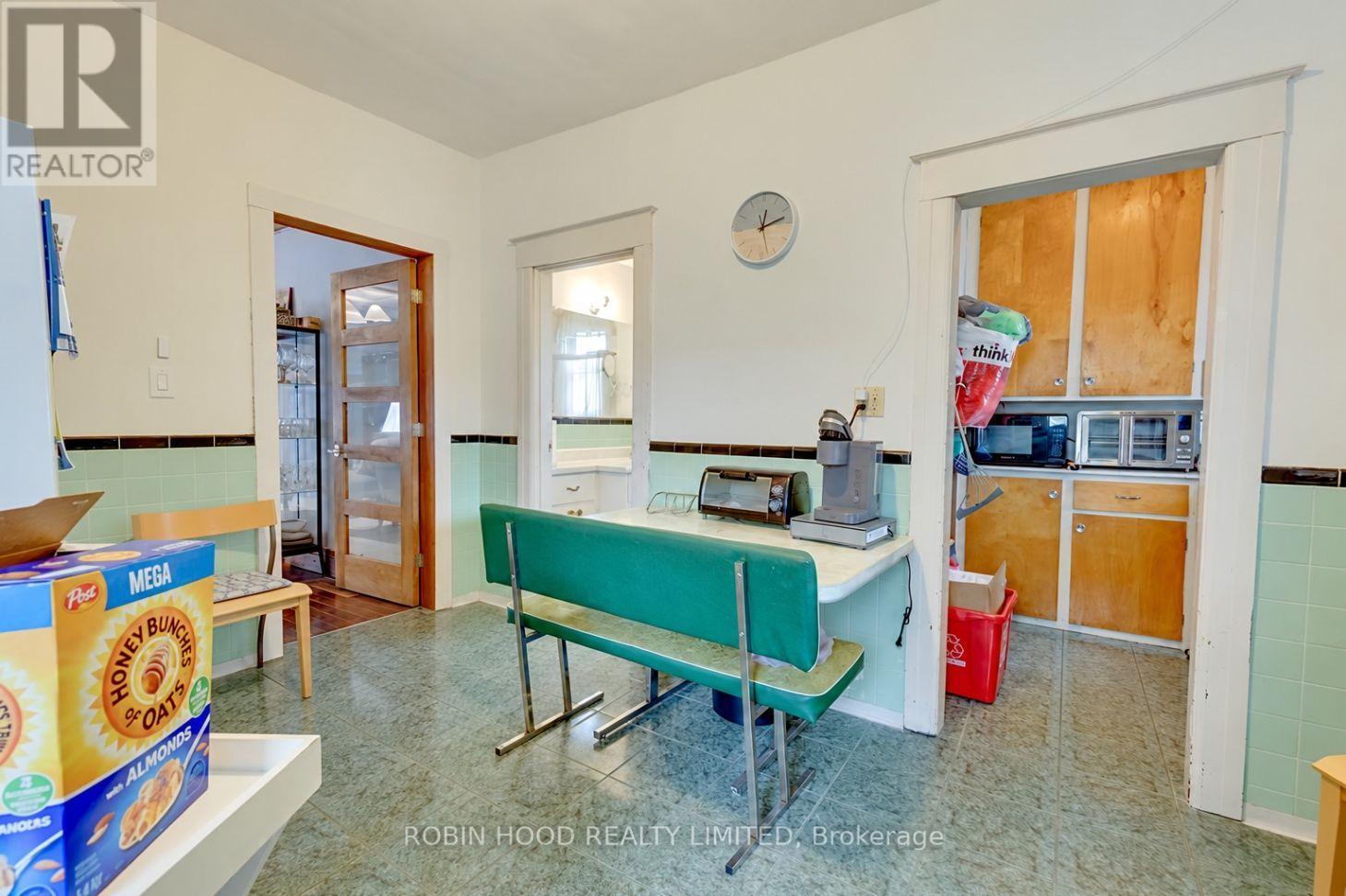 1108 ASSUMPTION STREET - 28
