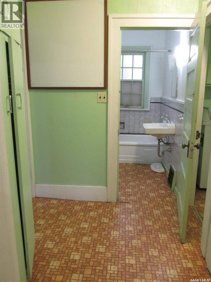 505 Centre STREET, Nipawin — photo 32