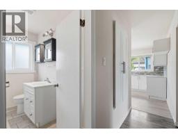 7428 23 Street SE - photo 18
