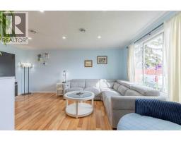 184n 300w, Raymond, AB T0K2S0 Photo 14