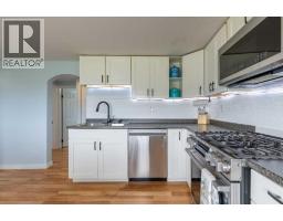 184n 300w, Raymond, AB T0K2S0 Photo 11