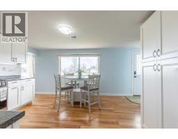 184n 300w, Raymond, AB T0K2S0 Photo 9