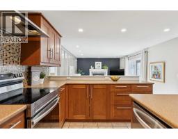 7 Woodgreen Crescent SW - photo 11