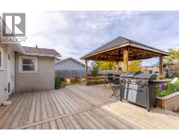 184n 300w, Raymond, AB T0K2S0 Photo 28