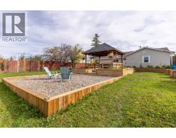 184n 300w, Raymond, AB T0K2S0 Photo 36