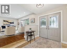 7 Woodgreen Crescent SW - photo 2