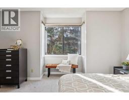 7 Woodgreen Crescent SW - photo 27