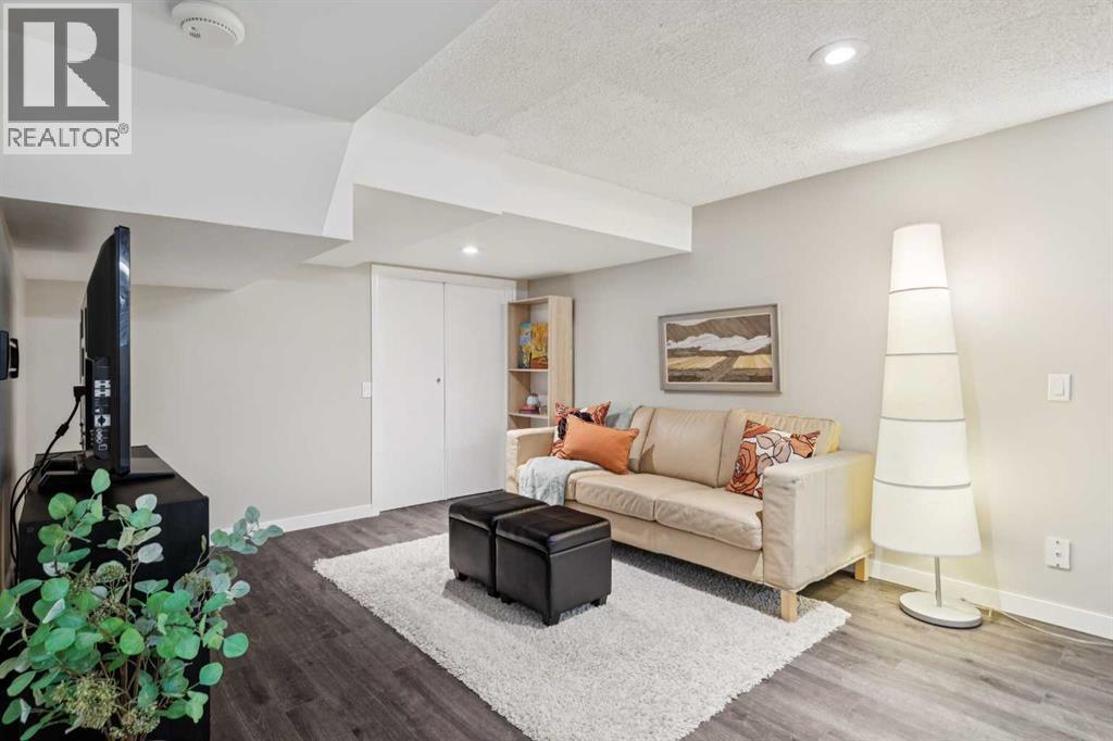 7 Woodgreen Crescent SW - photo 33